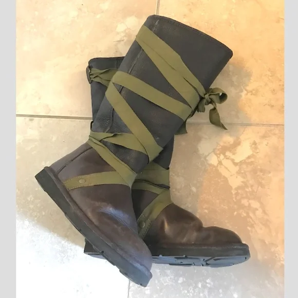 Cozy Ugg brown boots